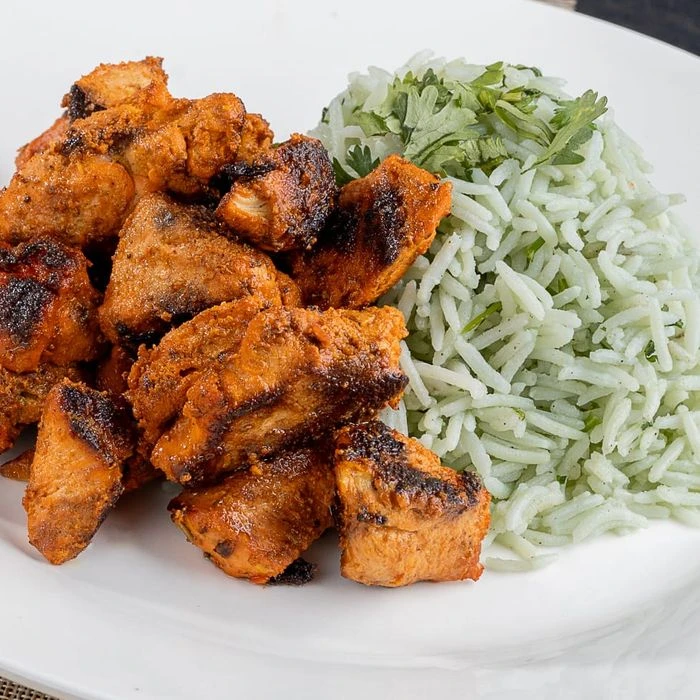 Shish tawook Green Rice.